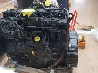 spare-parts-used-1392454-44151034