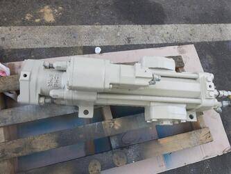 صورة ل قطع الغيار قطع الغيار مستعملة