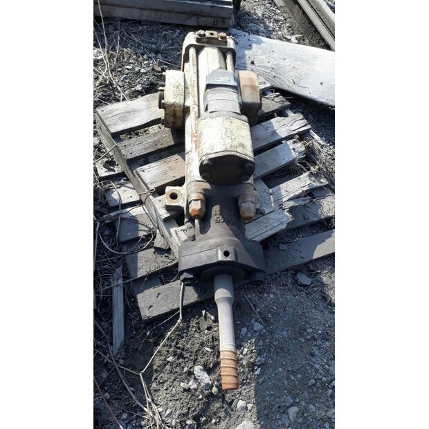 قطع الغيار مستعملة-44151121