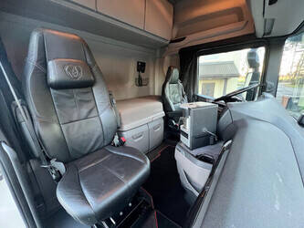 2018-scania-s500-1382678-44151294