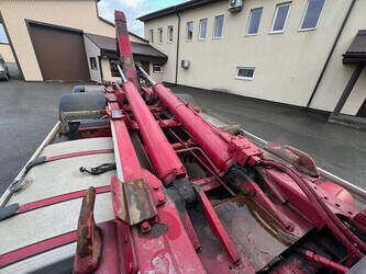 2012-scania-r560-1389873-44151373