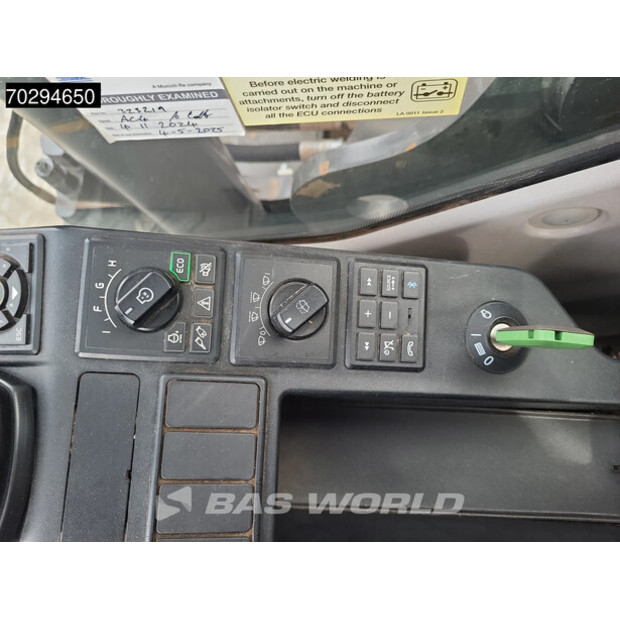 2019 Volvo EC250EL-44151528