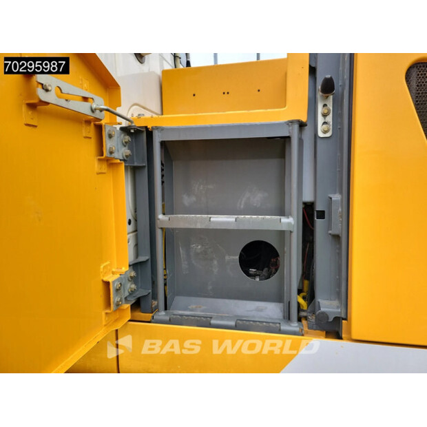 2016 Liebherr R922LC-44151545