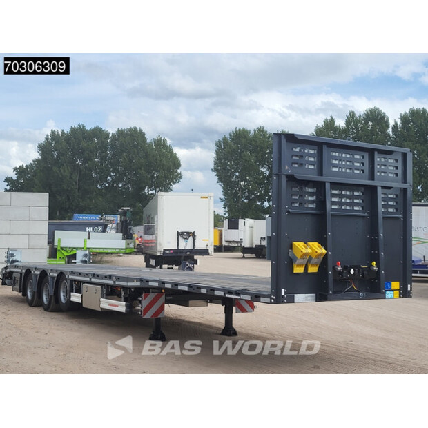 2025 Kässbohrer LB3E-44151818