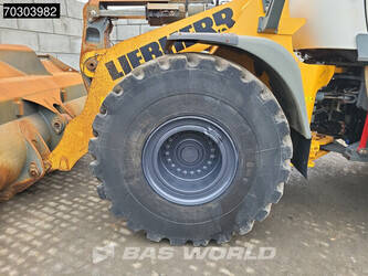 2015-liebherr-l576-44152607