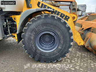 2015-liebherr-l576-44152608