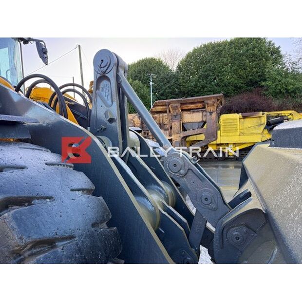 2019 فولفو L180H-44158715