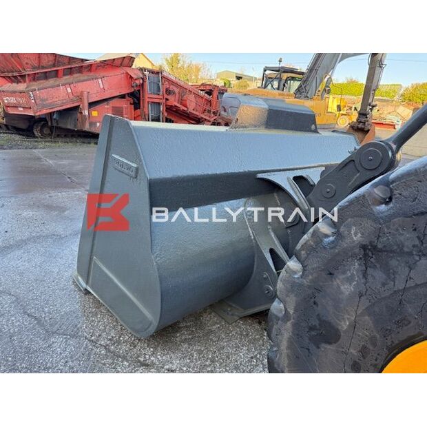 2019 فولفو L180H-44158719