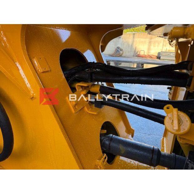 2019 فولفو L180H-44158750