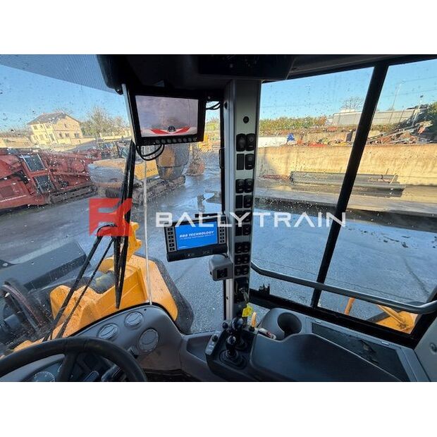 2019 فولفو L180H-44158777