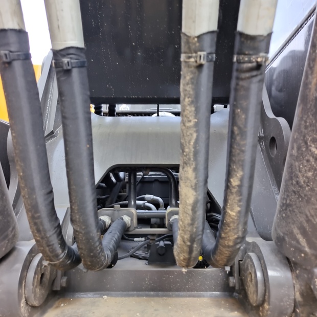 2024 فولفو EC290BLC-44167142