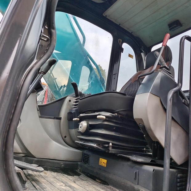 2023 كوبيلكو SK260-44167886