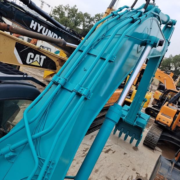 2023 كوبيلكو SK260-44167891