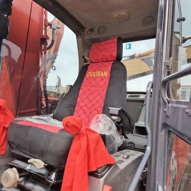 2023 Doosan DH150LC-7-44168265