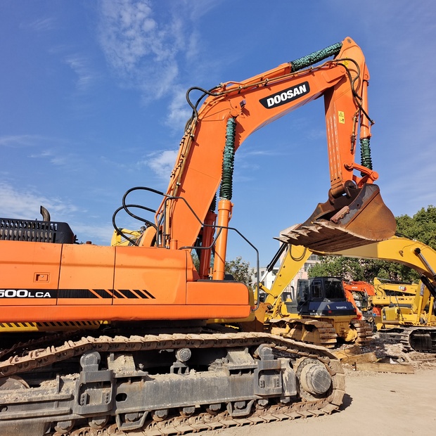 2023 Doosan DX500-44168276