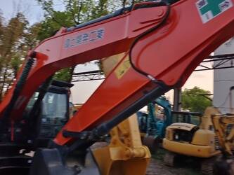 2023-hitachi-zaxis-200-44168357