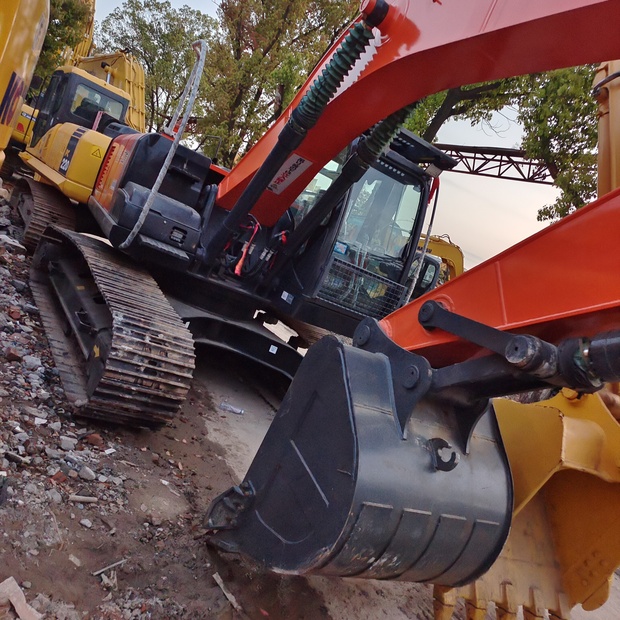 2023 Hitachi Zaxis 200-44168358