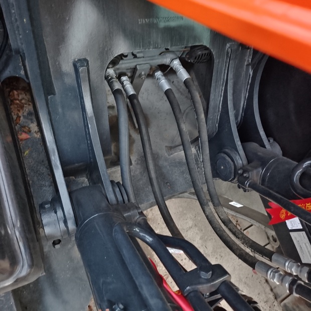 2023 Hitachi Zaxis 200-44168361