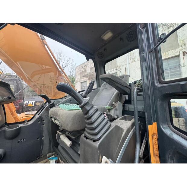 2023 هيونداي 215LC-9T-44168409