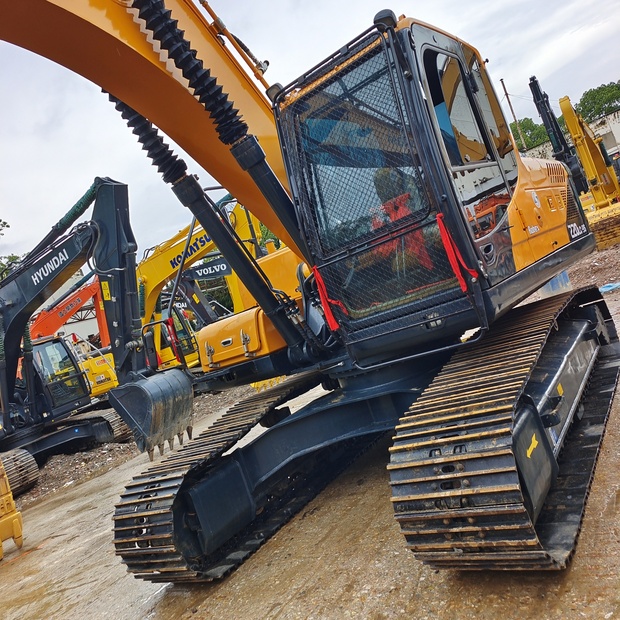 2023 هيونداي DH220LC-9-44168414