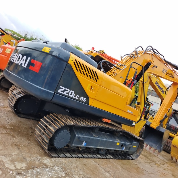 2023 هيونداي DH220LC-9-44168421