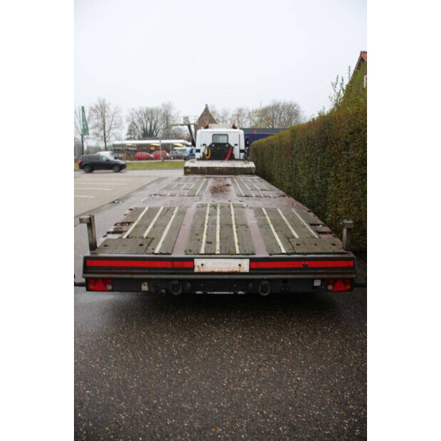 2008 موسبرجر OTHERS-44168755