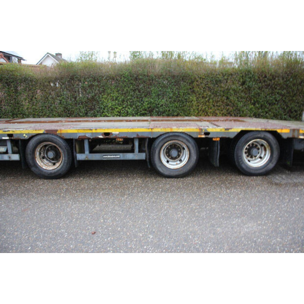 2008 موسبرجر OTHERS-44168775