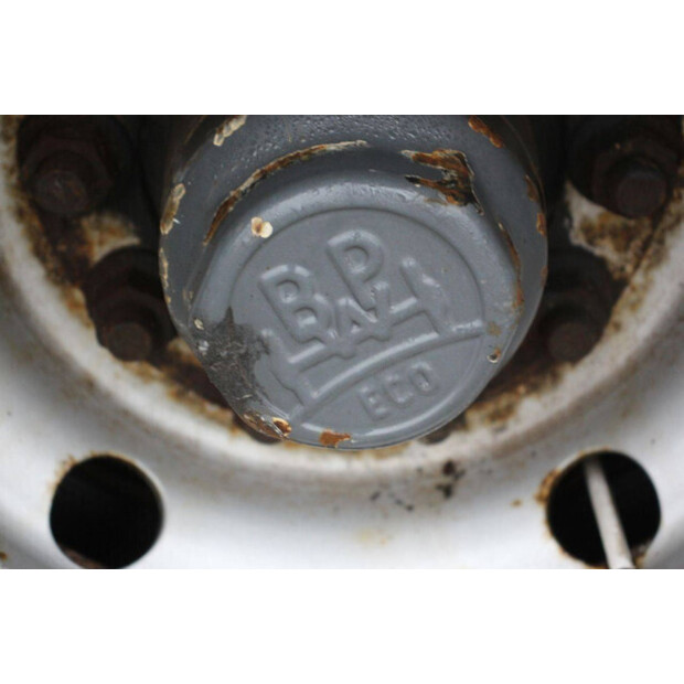 2008 موسبرجر OTHERS-44168779