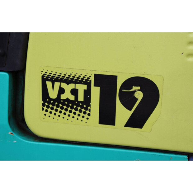 2011 اي اتش اي 19UXT-44169084