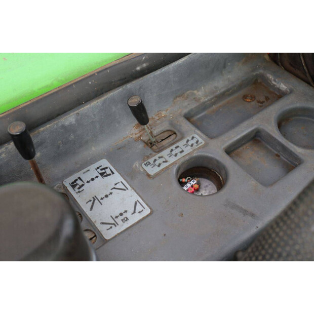 1998 ميرلو P35.9EVS-44169530