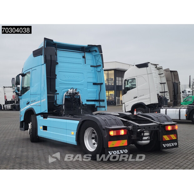 2022 فولفو FM 460-44169779