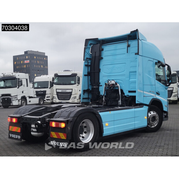 2022 فولفو FM 460-44169782