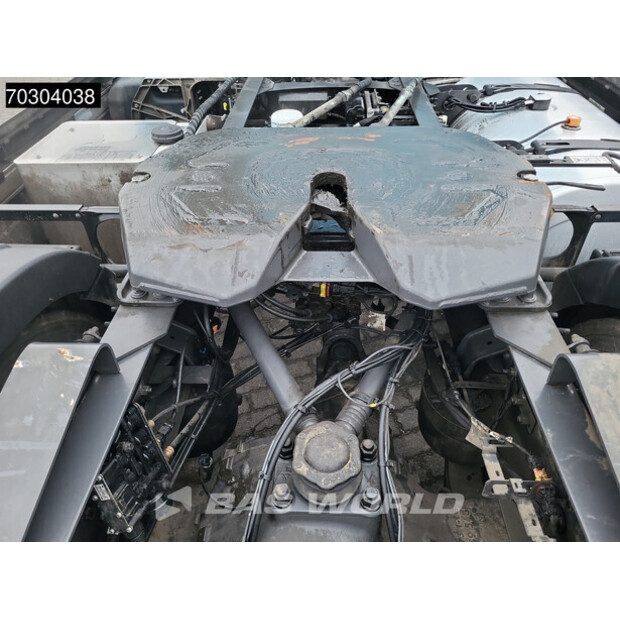 2022 فولفو FM 460-44169792