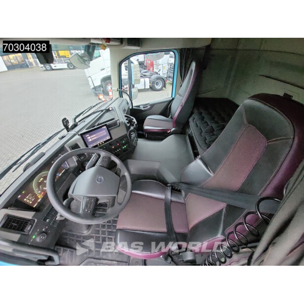 2022 فولفو FM 460-44169803