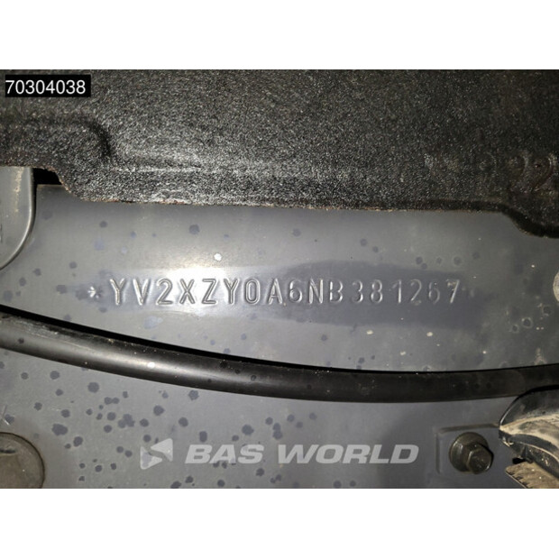 2022 فولفو FM 460-44169809