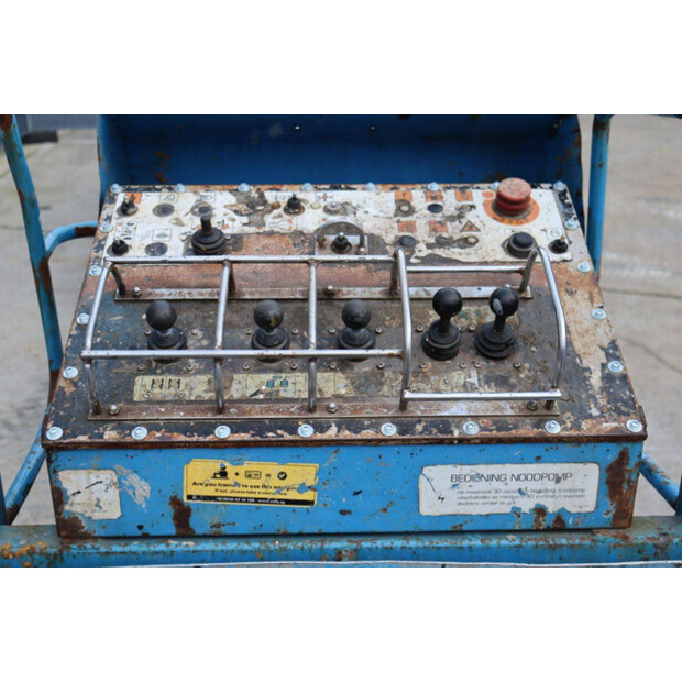 Aichi SR18/21-44169993