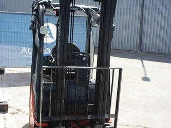 2016-toyota-8fbe15t-1391422-44170150