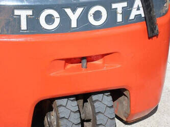 2016-toyota-8fbe15t-1391422-44170170