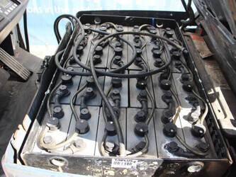 2016-toyota-8fbe15t-1391422-44170174