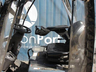 2016-toyota-8fbe15t-1391422-44170178