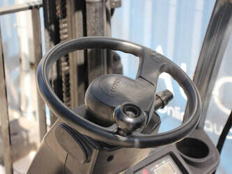 2016-toyota-8fbe15t-1391422-44170184