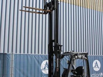 2016-toyota-8fbe15t-1391422-44170192