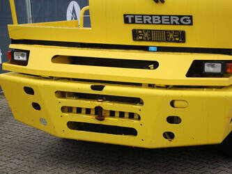 2014-terberg-yt182-1391433-44170470