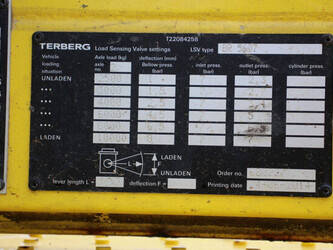 2014-terberg-yt182-1391433-44170482