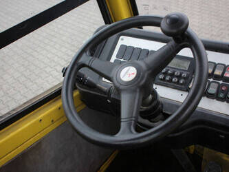 2014-terberg-yt182-1391433-44170485