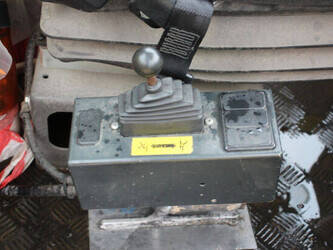 2014-terberg-yt182-1391433-44170487