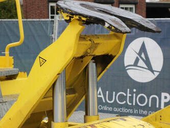 2014-terberg-yt182-1391433-44170493