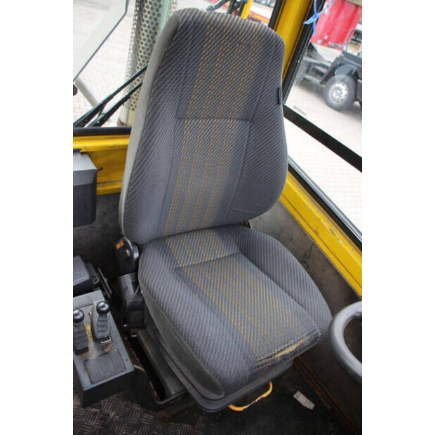 2011 Terberg YT182-44170589