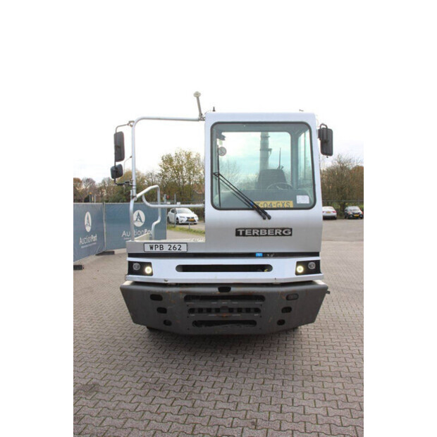2016 Terberg YT182-44170725
