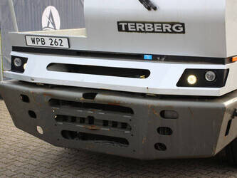 2016-terberg-yt182-1391446-44170727